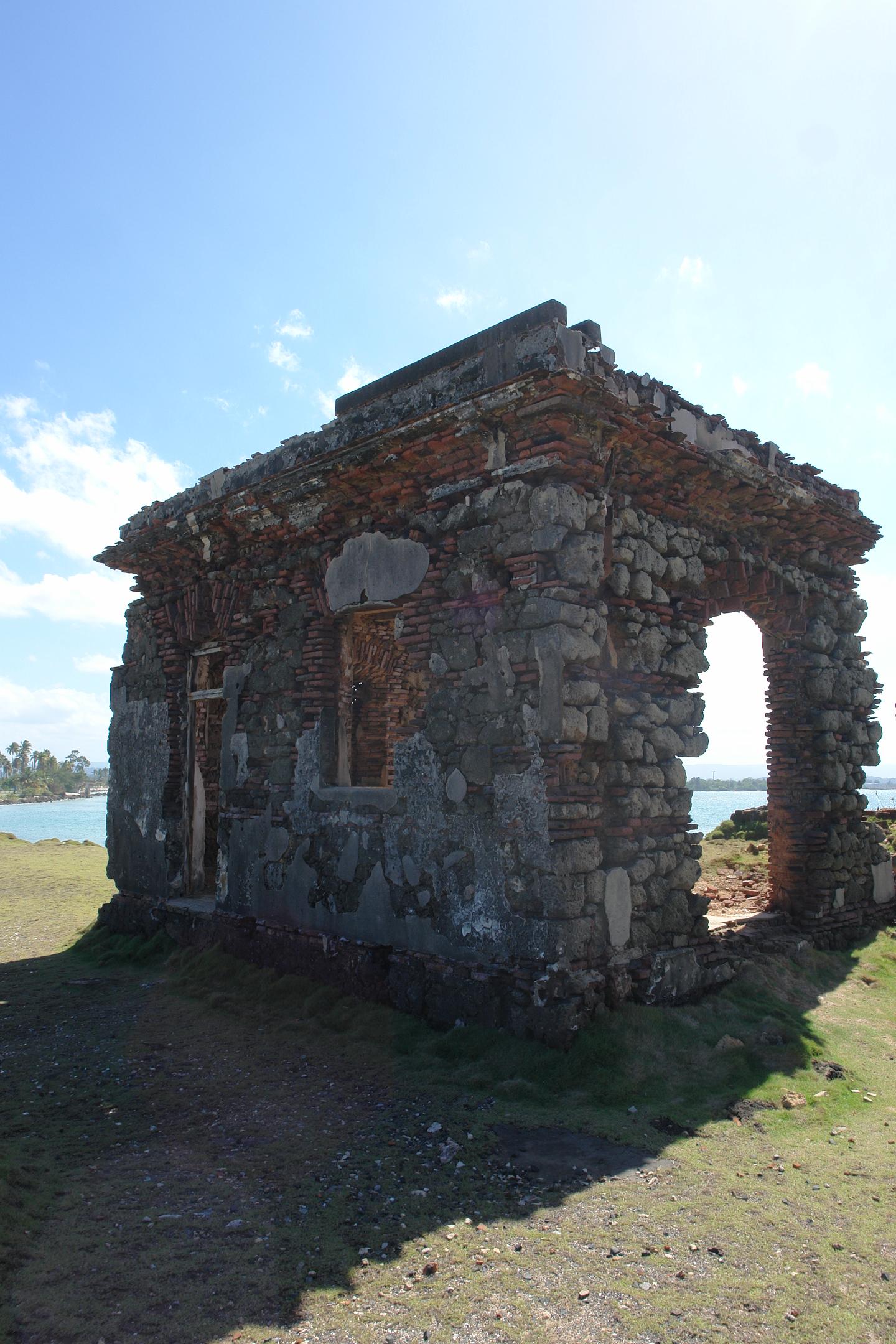 Ruinas del Antiguo Leprocomio - Toa Baja - 2011 00021